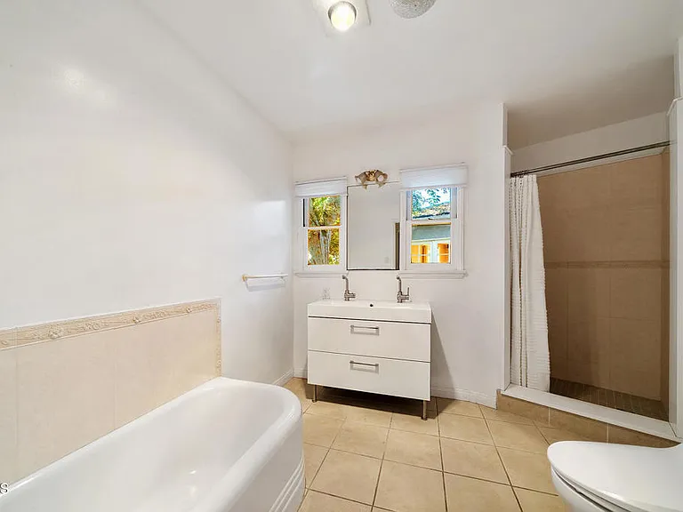 2335 Lorain Rd — Photo 41