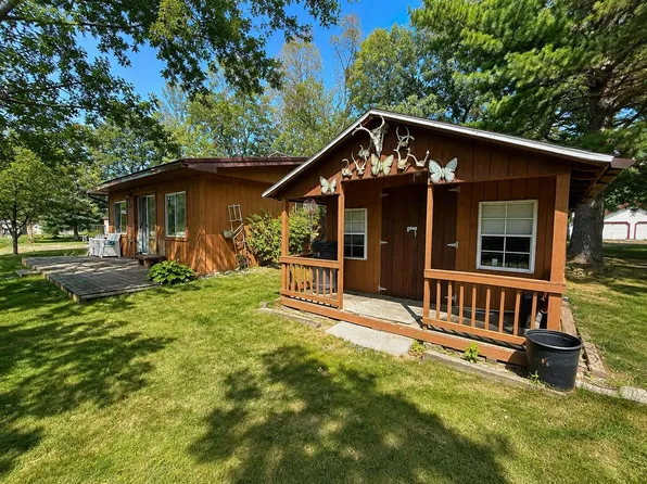 22713 Pogy Lake Dr, Evart, MI 49631