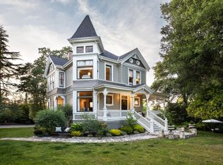 2275 Amherst St, Palo Alto, CA 94306