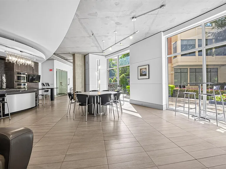 1901 Post Oak Blvd #3210 — Photo 28