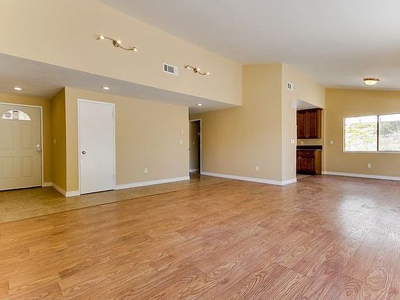 3rd image of 10650 De Haven Ave