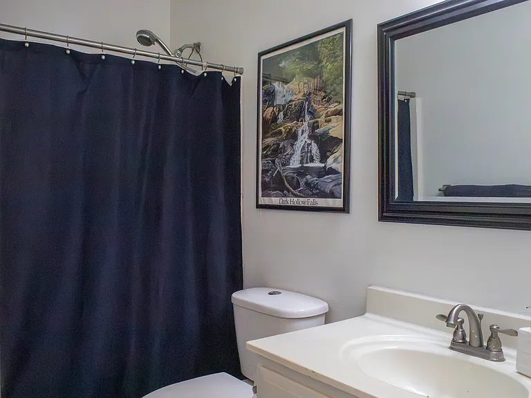 210 Rockwood Pl — Photo 36
