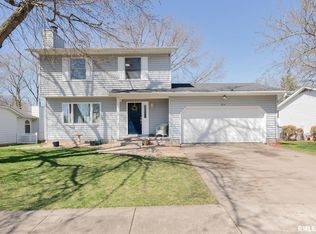 504 N 6th St, Eldridge, IA