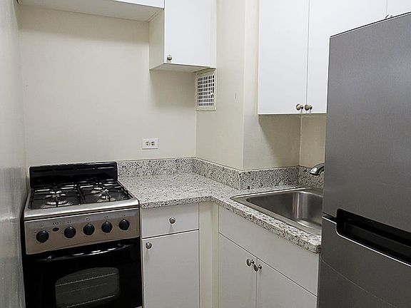 2nd image of 205 E 77th St APT 8H