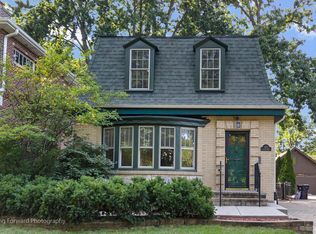 2518 Ridgeway Ave, Evanston, IL 60201