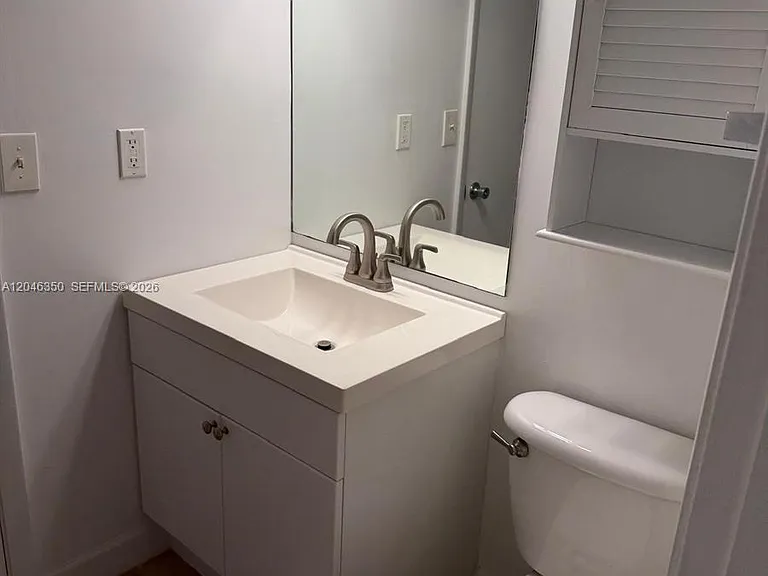 5761 Riverside Dr #304B4 — Photo 23