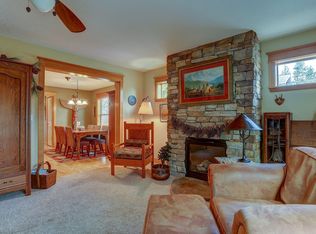 425 Maxs Pl #ID1247398P, Hood River, OR 97031