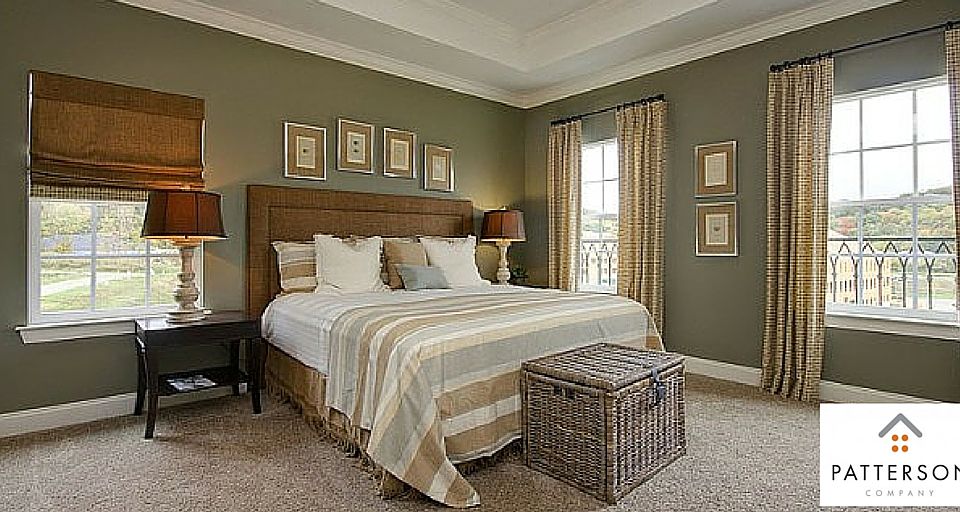 Large Owner s Suite with Dual Closets