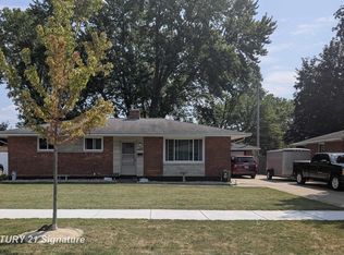 5177 Durwood Dr, Swartz Creek, MI 48473
