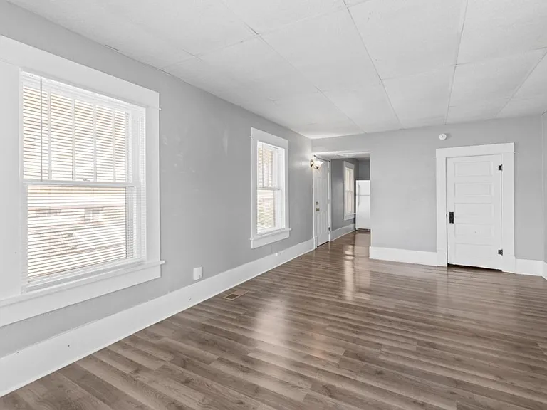 522 School St — Photo 9