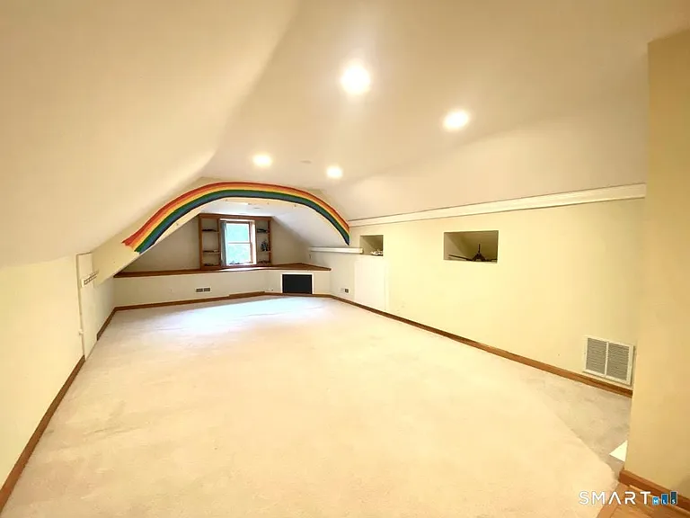 12 Carriage Hill Rd — Photo 22