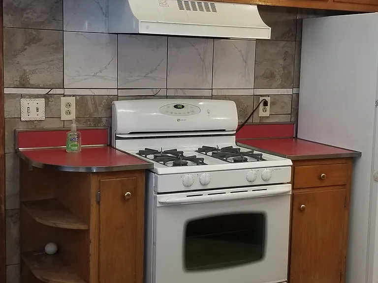 2410 University Ave NE #1 — Photo 2