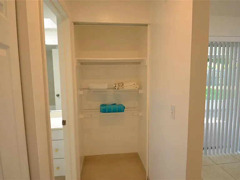 2357 White Oak Cir — Photo 15