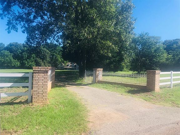 3rd image of 1011 Vz County Road 4906