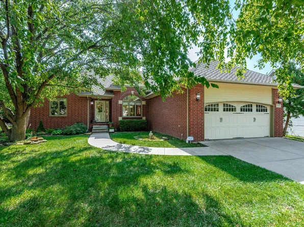 7221 E Cedaridge Cir, Wichita, KS 67226