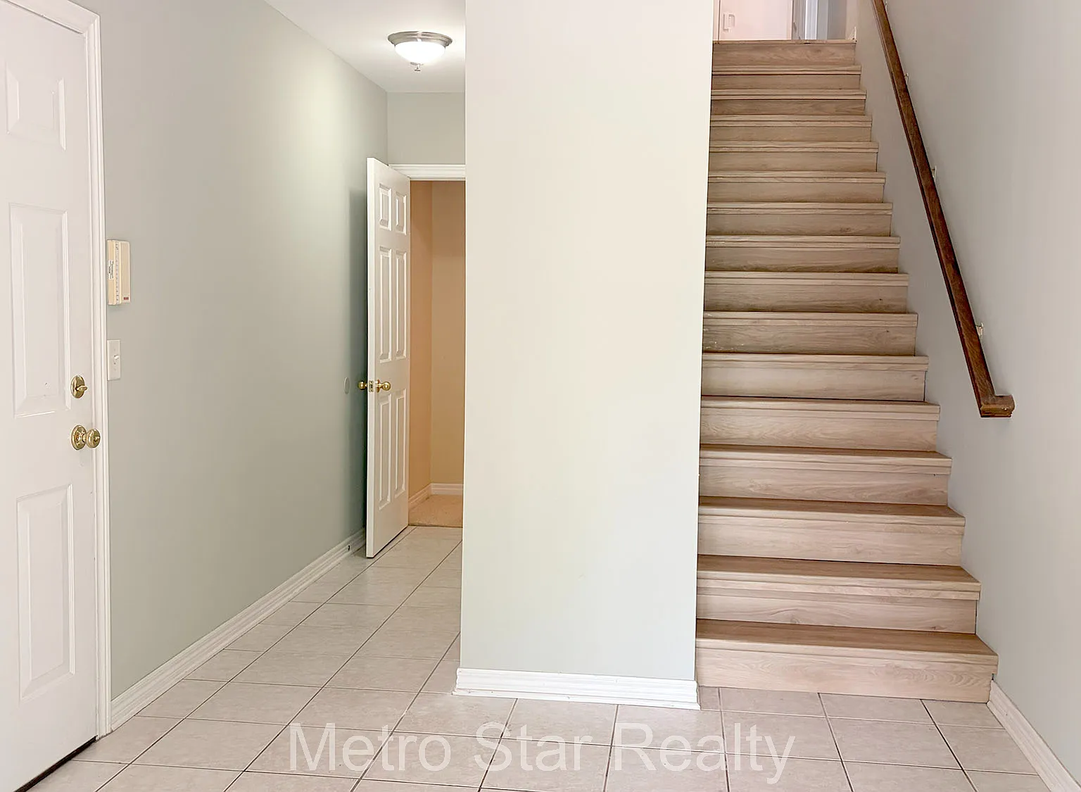 2 bed, 1463 sqft, $2,200 — Photo 2