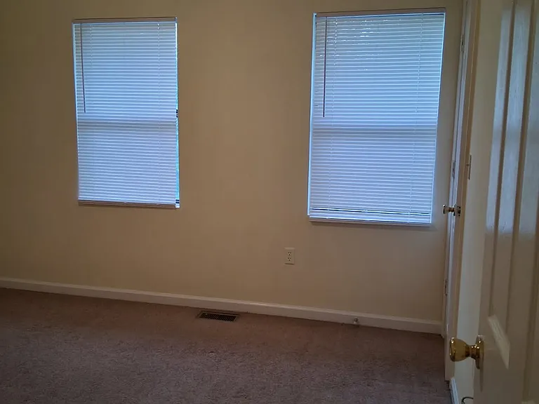 420 Simpson Rd #32 — Photo 8