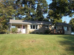 18 Boulder Field Rd, Califon, NJ 07830