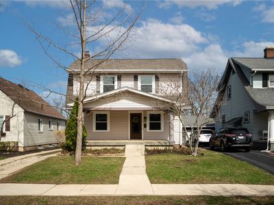 211 Triangle Ave, Oakwood, OH, 45419