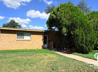 512 Conkling Ave, Garden City, KS 67846