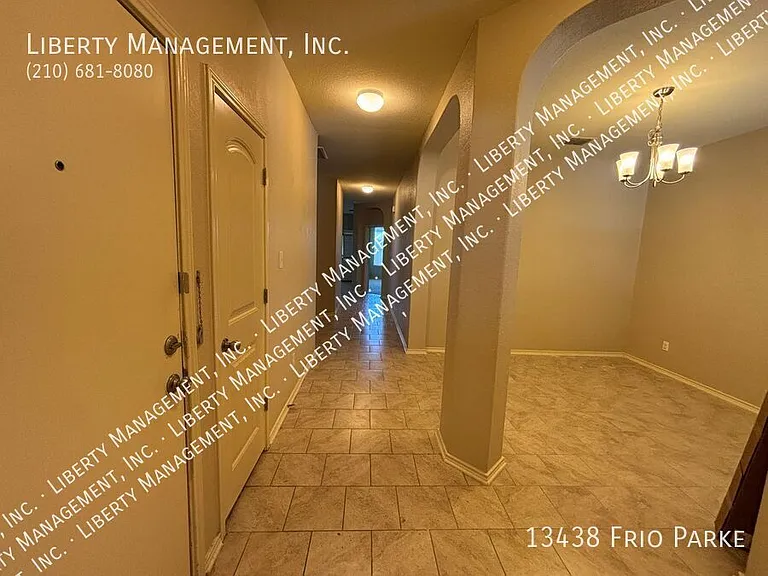 13438 Frio Parke — Photo 8