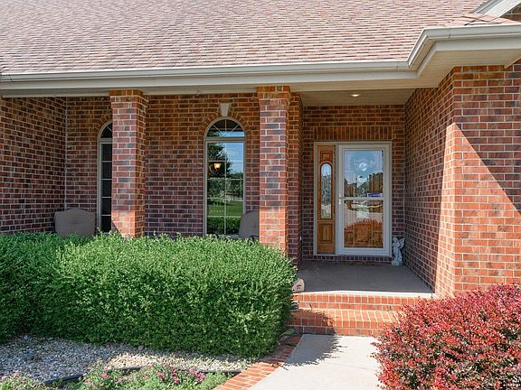 5th image of 2518 Mackenzie Cir