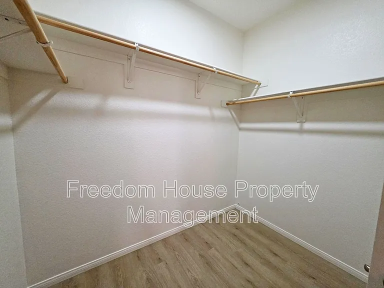6451 Goodale St — Photo 40