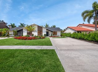 1423 Riverside Cir, Wellington, FL 33414