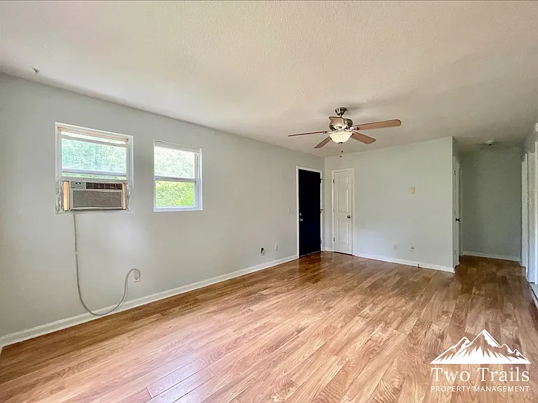 27 Sumter St — Photo 6