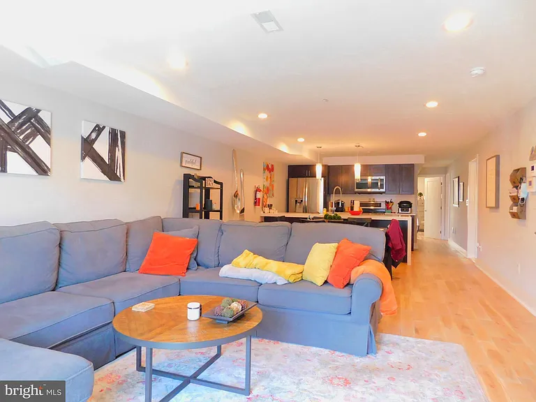 922 N 17th St #26-F — Photo 1