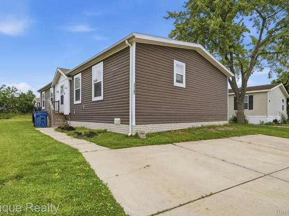 17107 Detroiter Ave, Davisburg, MI 48350