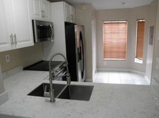 847 Summit Lake Dr, West Palm Beach, FL 33406