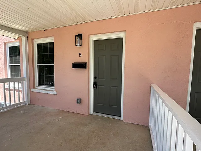 5 Cobb St — Photo 1