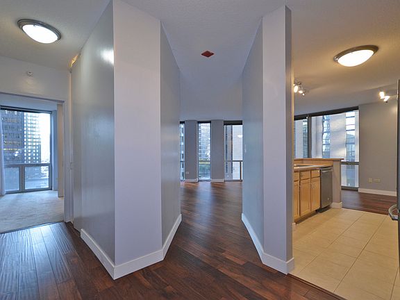 2nd image of 222 N Columbus Dr APT 404