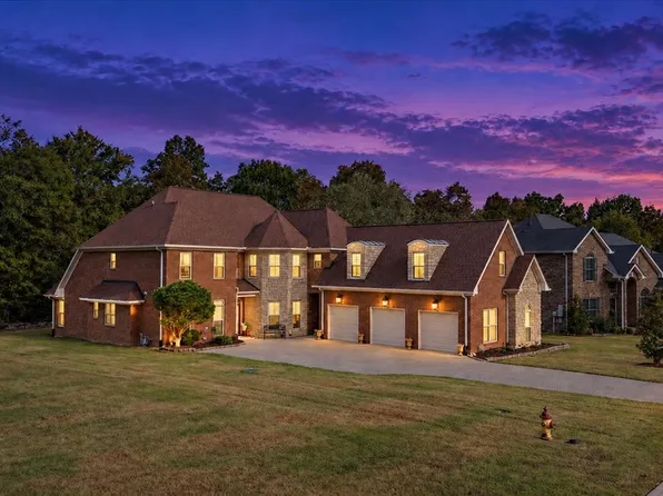 136 Seven Springs Dr, Mount Juliet, TN 37122