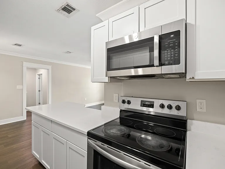 200 Spencer Dr — Photo 15