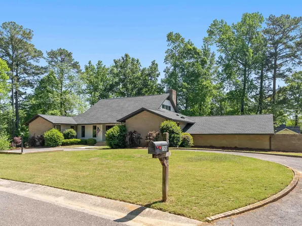 300 Golf Dr, Birmingham, AL 35226