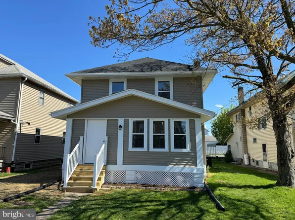 206 5th Ave, Burnham, PA 17009