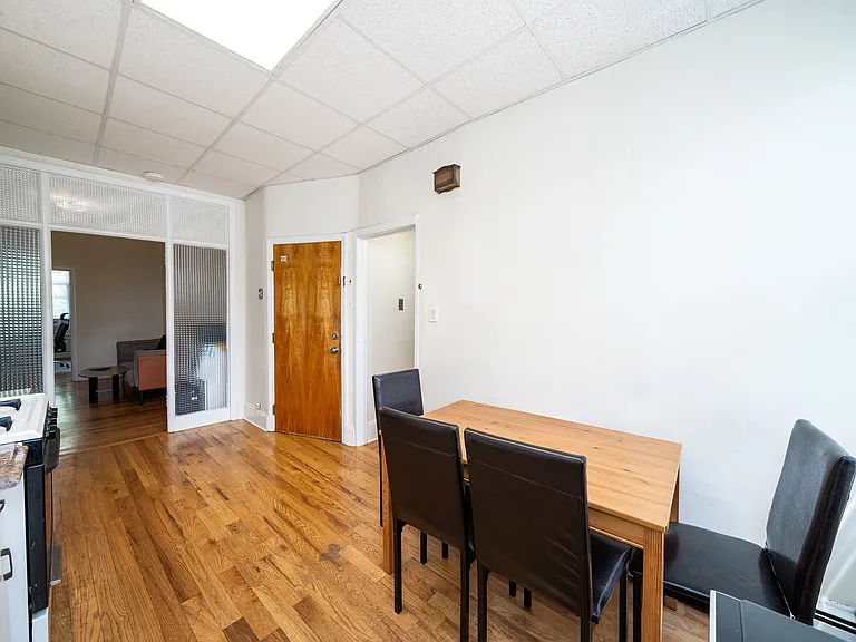 521 Jefferson St #3 — Photo 5