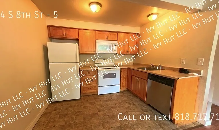 804 S 8th St #5 — Photo 1