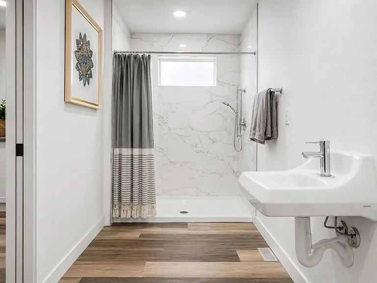 2837 San Marino St #103 — Photo 18