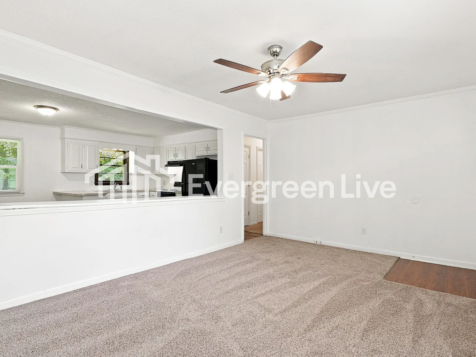 3 bed, 2.0 bath, 1123 sqft, $1,595 — Photo 2