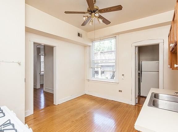 2nd image of 3414 N Halsted St #1212