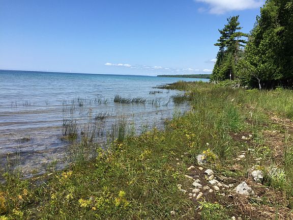 3rd image of 17 Straits View Dr