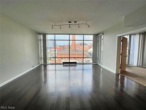 5th image of 1237 Washington Ave APT 706