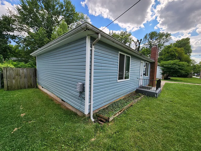 1630 E Page St — Photo 2