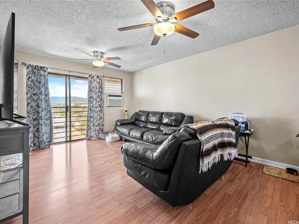 98-626 Moanalua Loop APT 304, Aiea, HI 96701