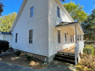 448 Palmetto Ave, Seneca, SC 29672