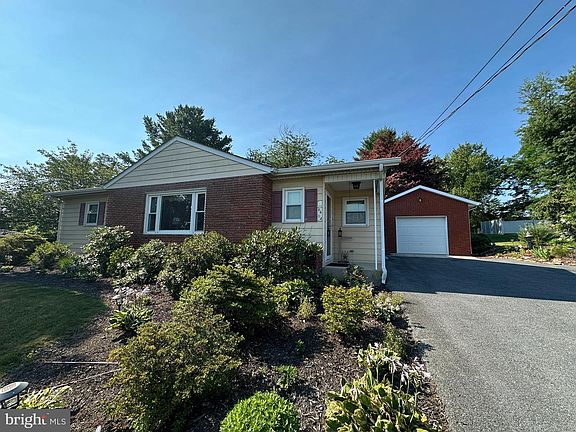 2nd image of 8604 Stottlemyer Rd