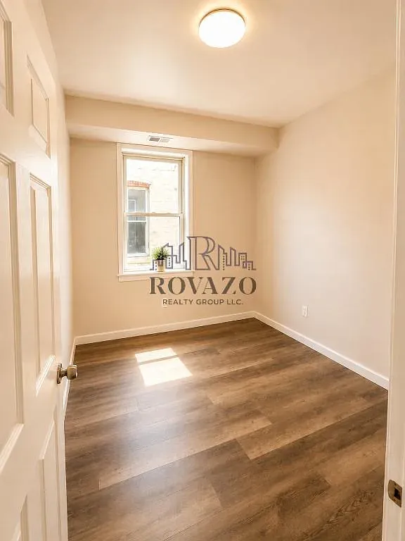 2 bed, 650 sqft, $1,500 — Photo 3